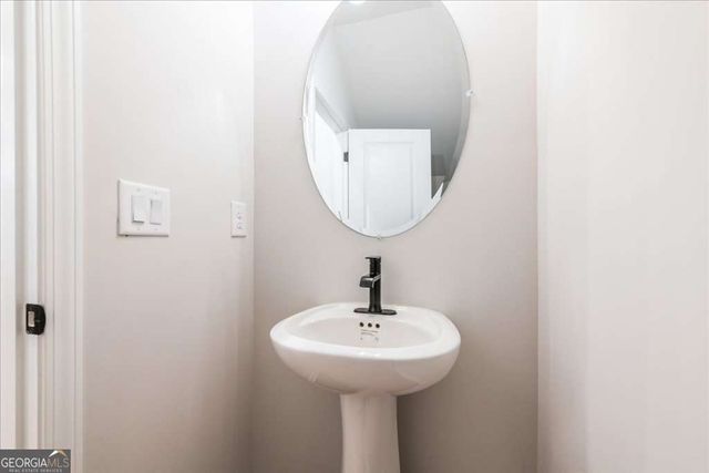 5769 Tillman Way, Powder Springs, GA 30127