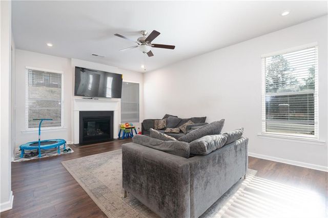 1250 Park Center Circle, Austell, GA 30168