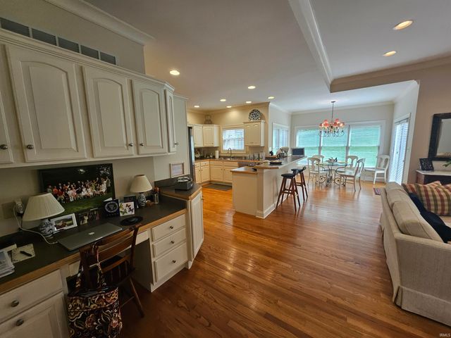 4111 Fairfax Court, Evansville, IN 47710