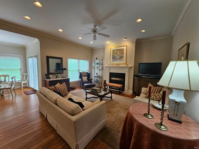 4111 Fairfax Court, Evansville, IN 47710