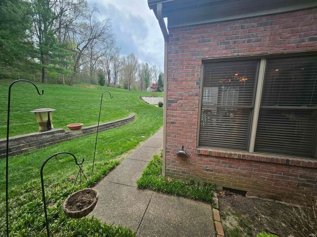 4111 Fairfax Court, Evansville, IN 47710