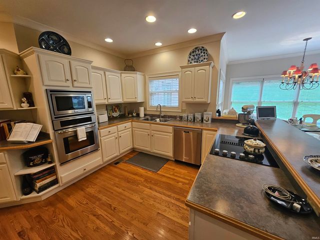 4111 Fairfax Court, Evansville, IN 47710