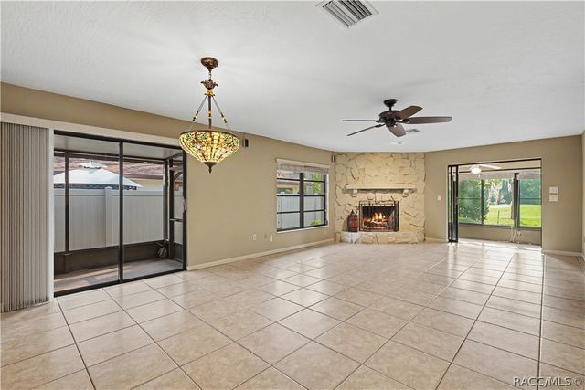 87 Golfview Drive, Homosassa, FL 34446