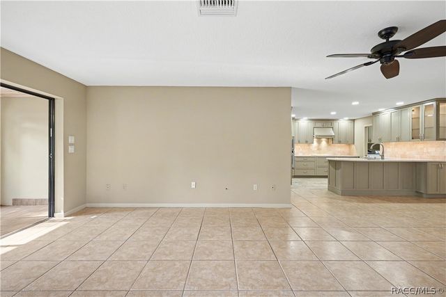 87 Golfview Drive, Homosassa, FL 34446
