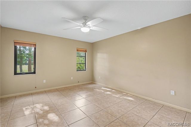 87 Golfview Drive, Homosassa, FL 34446