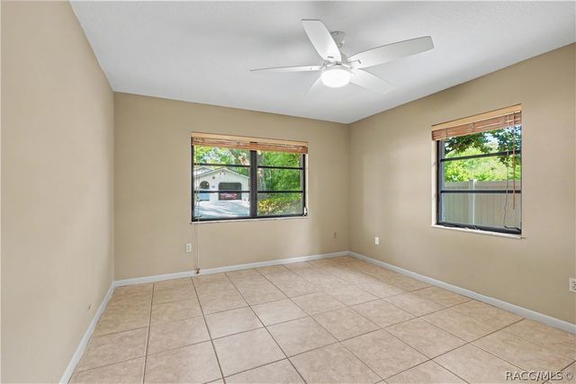 87 Golfview Drive, Homosassa, FL 34446