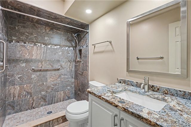 87 Golfview Drive, Homosassa, FL 34446