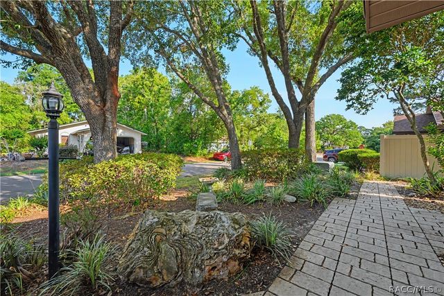 87 Golfview Drive, Homosassa, FL 34446