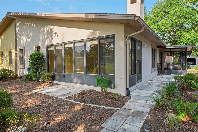 87 Golfview Drive, Homosassa, FL 34446