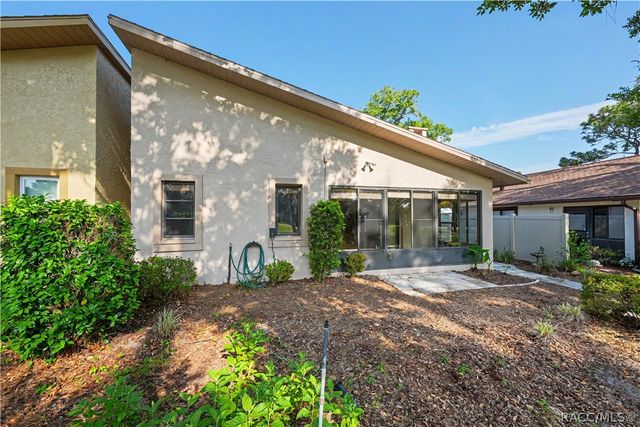 87 Golfview Drive, Homosassa, FL 34446