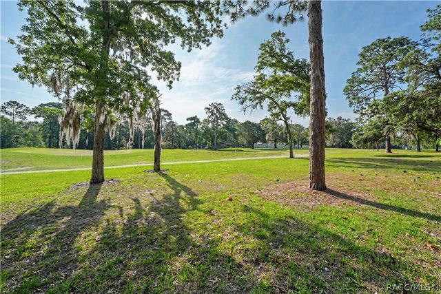 87 Golfview Drive, Homosassa, FL 34446