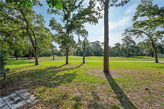 87 Golfview Drive, Homosassa, FL 34446