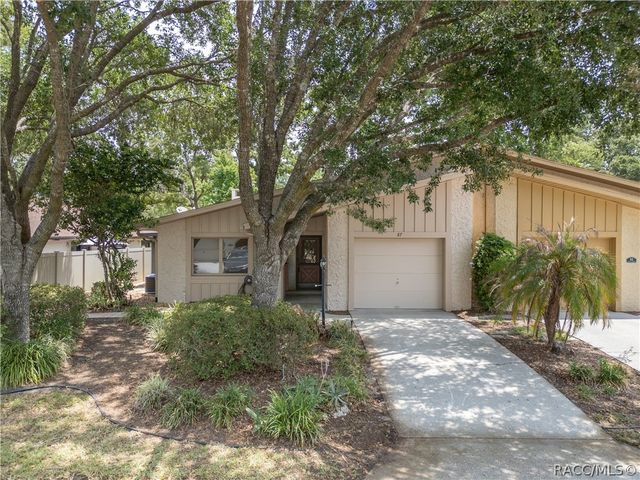 87 Golfview Drive, Homosassa, FL 34446