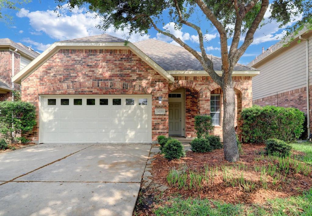 24510 Foxberry Glen Lane, Katy, TX 77494