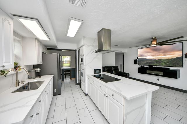 7407 Shiner Lane, Houston, TX 77072