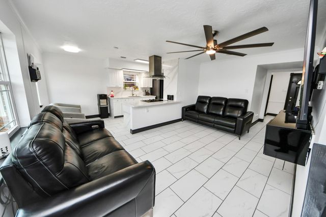 7407 Shiner Lane, Houston, TX 77072