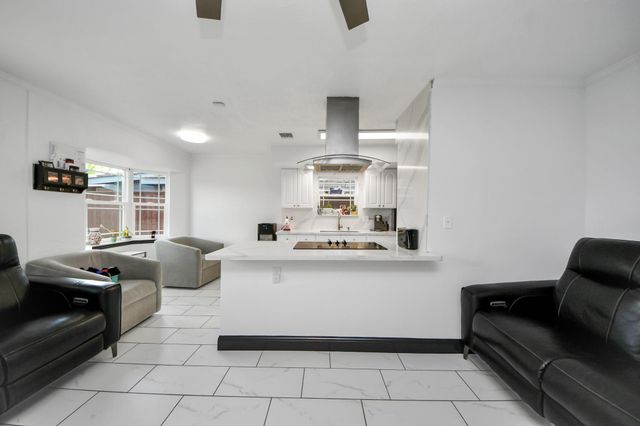 7407 Shiner Lane, Houston, TX 77072