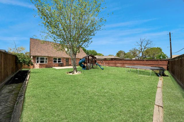 7407 Shiner Lane, Houston, TX 77072