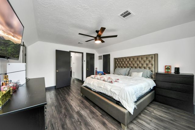 7407 Shiner Lane, Houston, TX 77072