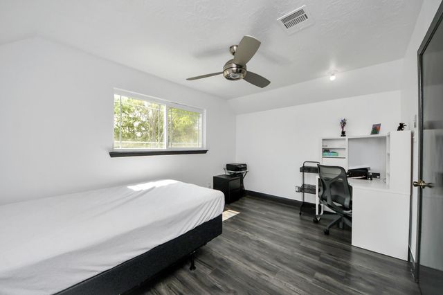 7407 Shiner Lane, Houston, TX 77072