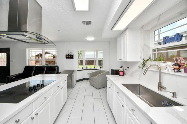 7407 Shiner Lane, Houston, TX 77072