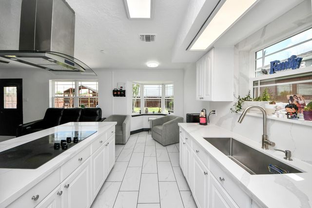 7407 Shiner Lane, Houston, TX 77072