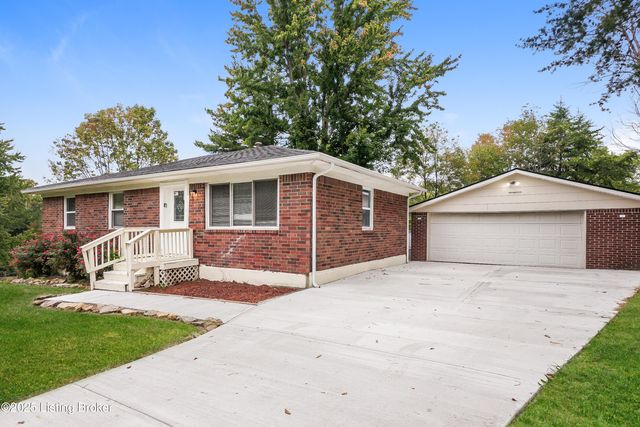 803 Candleglow Ct, Louisville, KY 40214