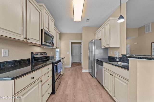 4316 Davencroft Village Drive, Winterville, NC 28590