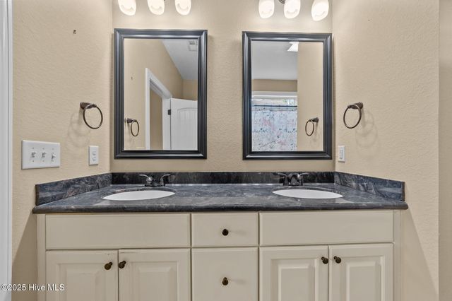 4316 Davencroft Village Drive, Winterville, NC 28590