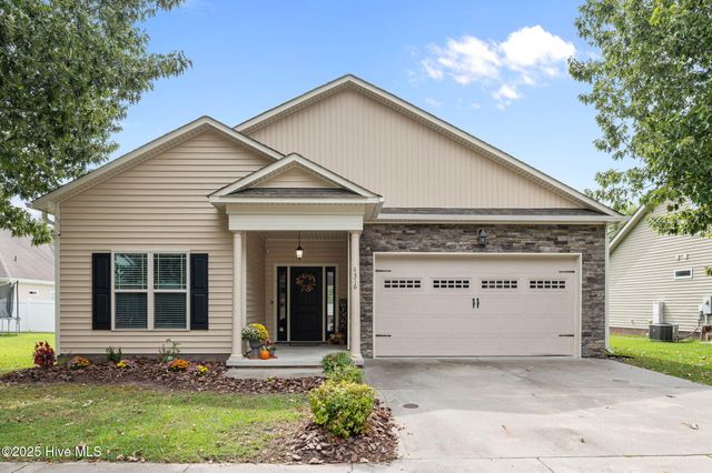 4316 Davencroft Village Drive, Winterville, NC 28590