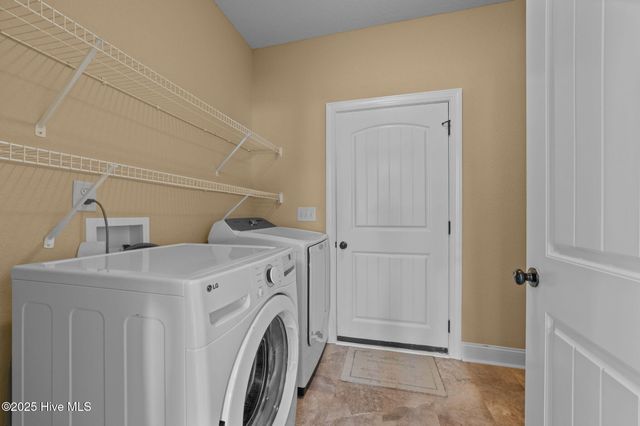 4316 Davencroft Village Drive, Winterville, NC 28590