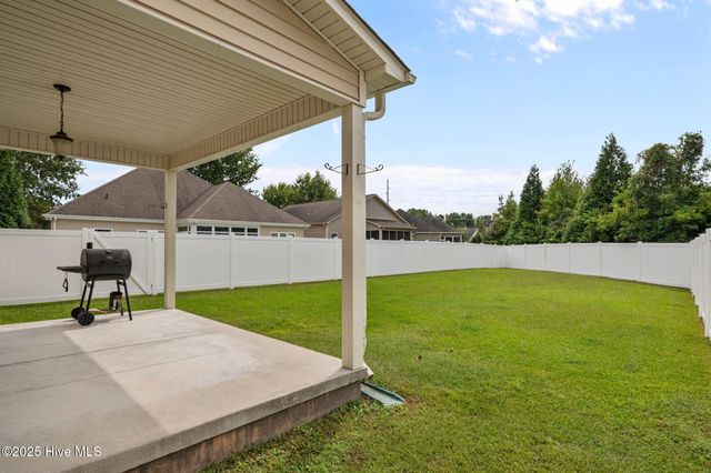 4316 Davencroft Village Drive, Winterville, NC 28590