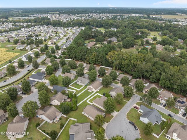 4316 Davencroft Village Drive, Winterville, NC 28590