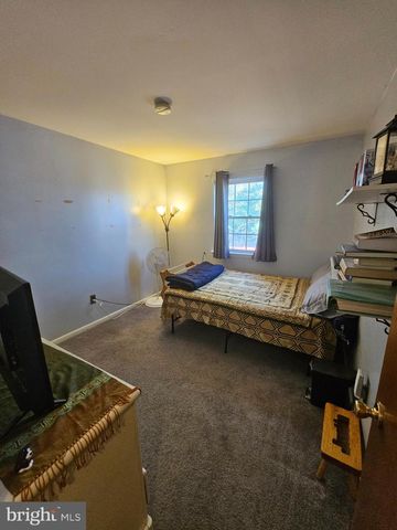 176 KENTON, Langhorne, PA 19047