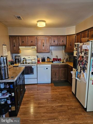 176 KENTON, Langhorne, PA 19047