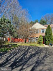 176 KENTON, Langhorne, PA 19047