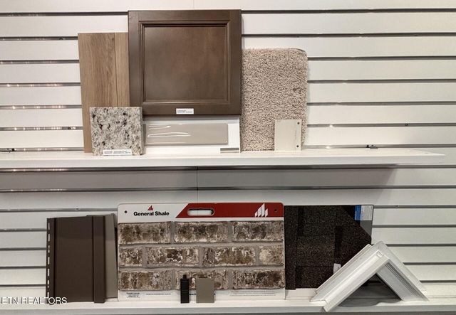 218 Clover Meadow Lane, Maryville, TN 37801