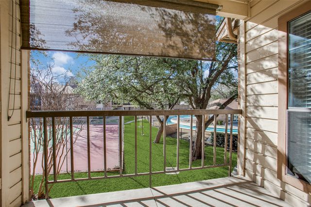 16301 Ledgemont Lane 202, Addison, TX 75001