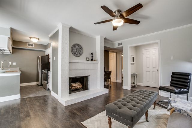 16301 Ledgemont Lane 202, Addison, TX 75001