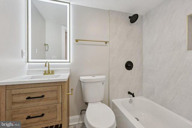 1335 MAPLE VIEW PL SE, Washington, DC 20020