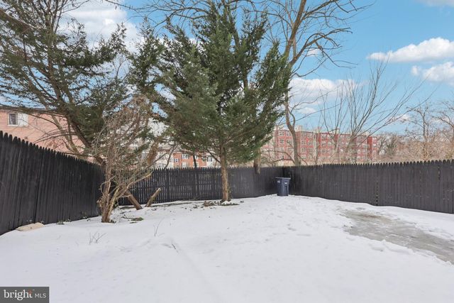 1335 MAPLE VIEW PL SE, Washington, DC 20020