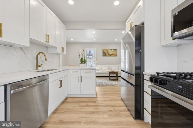 1335 MAPLE VIEW PL SE, Washington, DC 20020