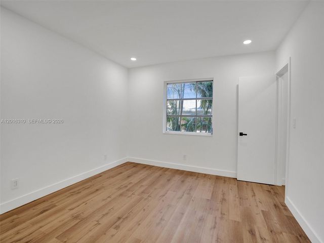 2426 SE 17th St 204A, Fort Lauderdale, FL 33316
