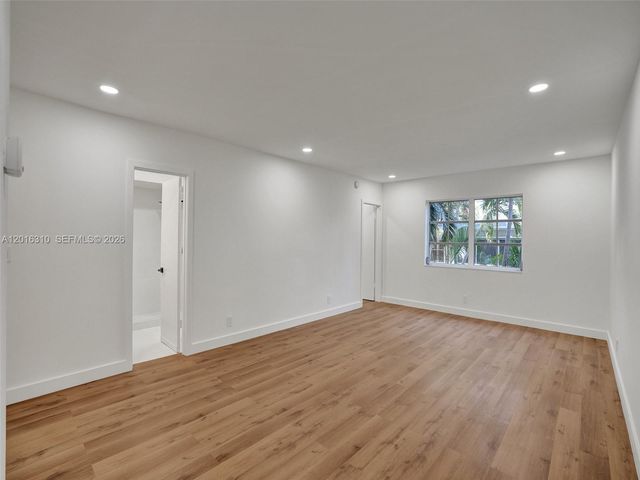 2426 SE 17th St 204A, Fort Lauderdale, FL 33316