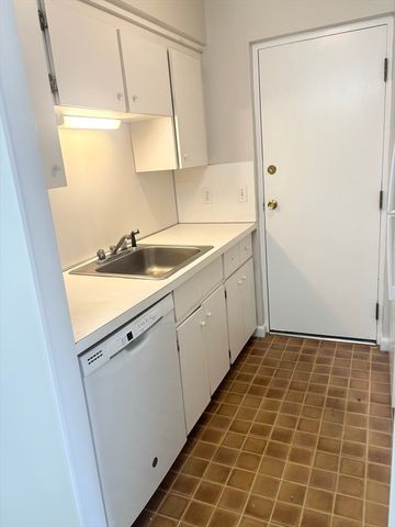 80 Walnut Street 311, Canton, MA 02021