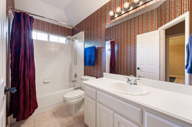 3209 Hidden Springs Drive, Corinth, TX 76210