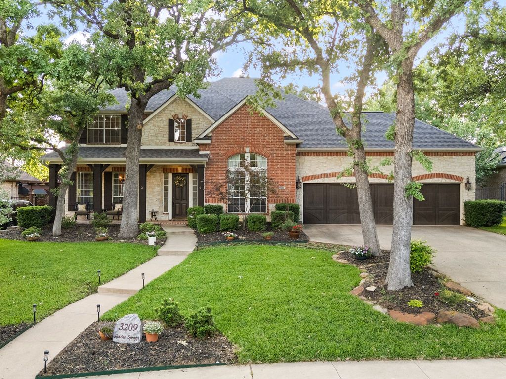 3209 Hidden Springs Drive, Corinth, TX 76210