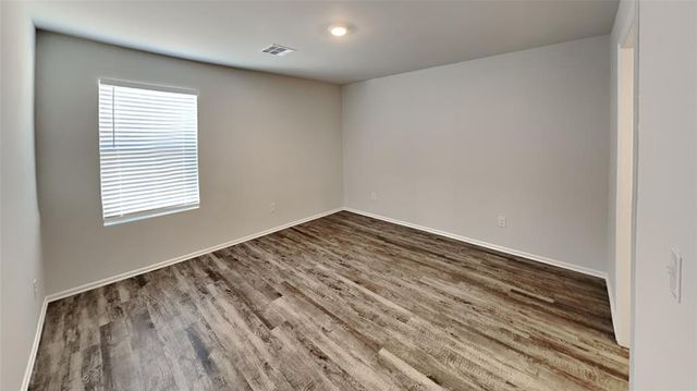 3629 Maggie Road, Mustang, OK 73064