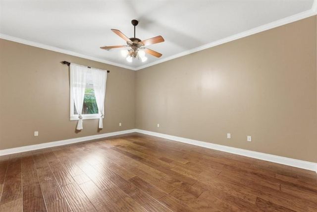 926 Carondelet Street, Lake Charles, LA 70605