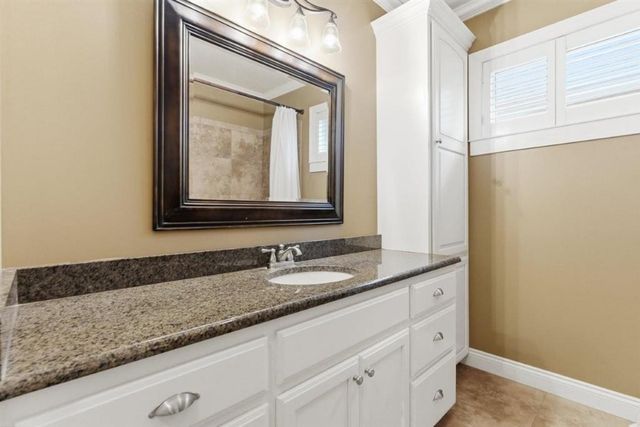 926 Carondelet Street, Lake Charles, LA 70605